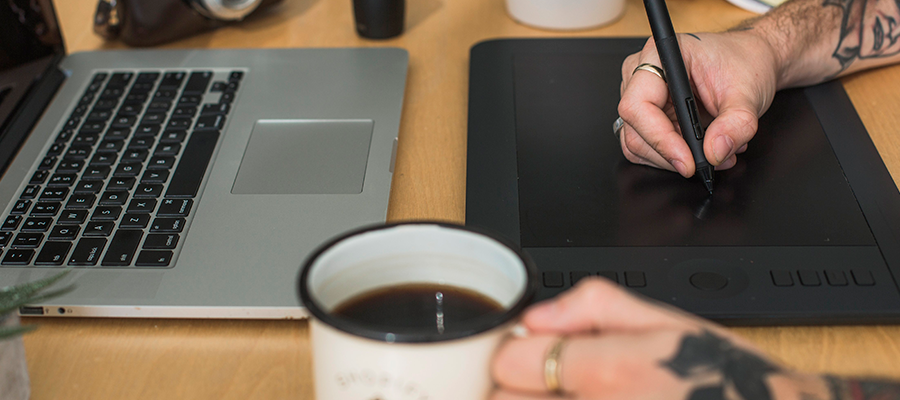 mesa digitalizadora como ferramenta home office para fotografo ou designer